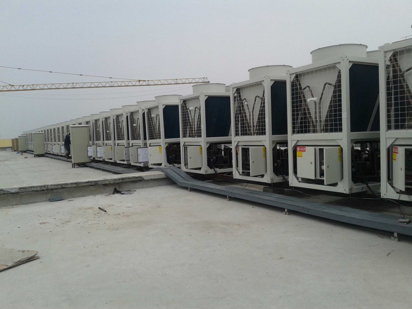 Energy saving application plan for central air conditioning with Eurofrequency TD1000 vector frequen